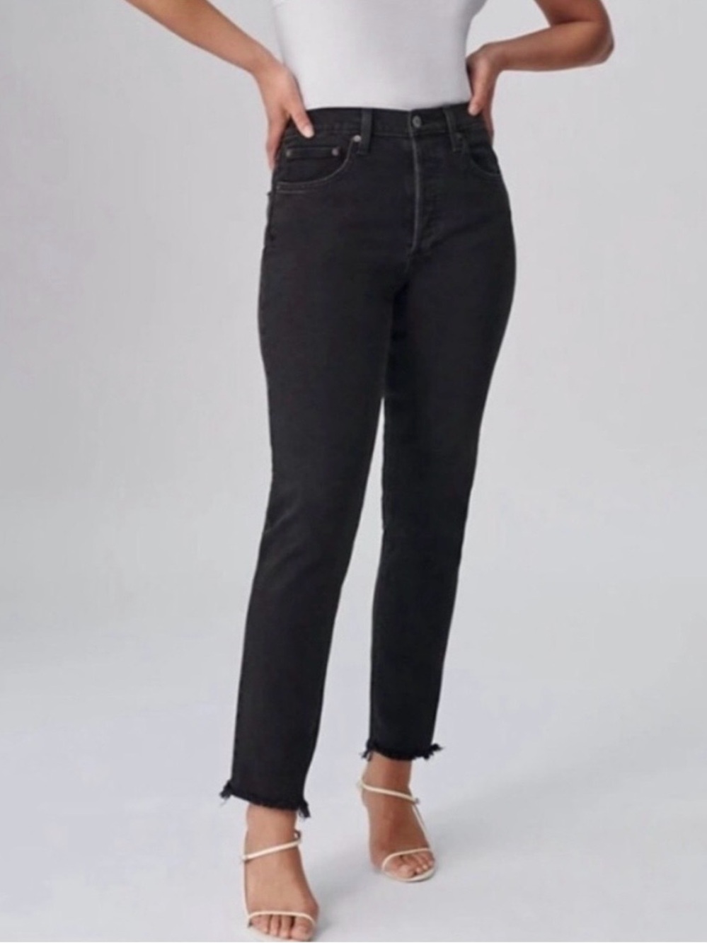Aritzia Denim Forum The Yoko High Rise Slim Straight Jeans Black Wash Size 30